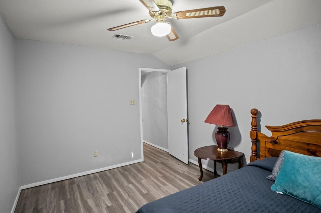 Axtons Bass City Lake Front Resort Emory Dış mekan fotoğraf