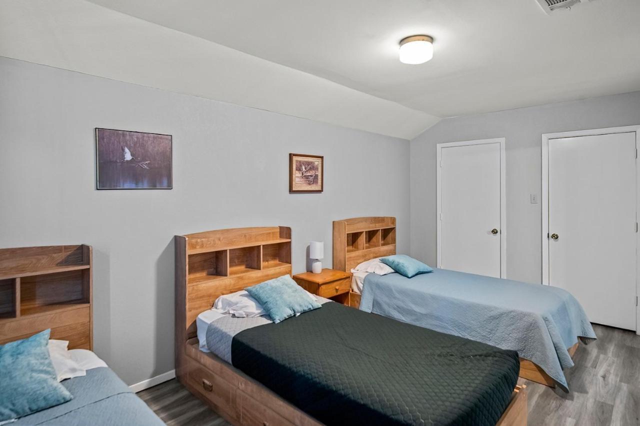 Axtons Bass City Lake Front Resort Emory Dış mekan fotoğraf